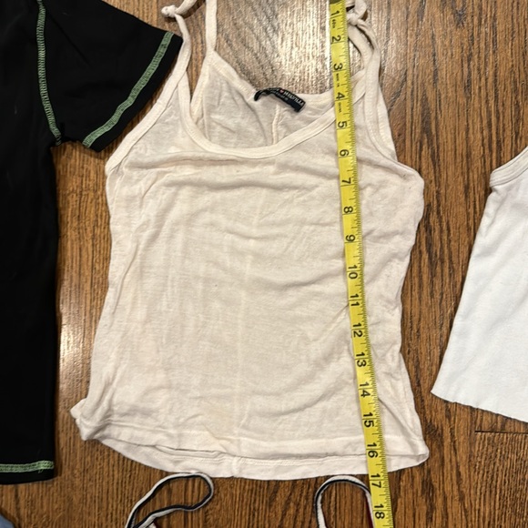 Brandy Melville bundle of 5 tops variety of colors one size - Picture 7 of 12